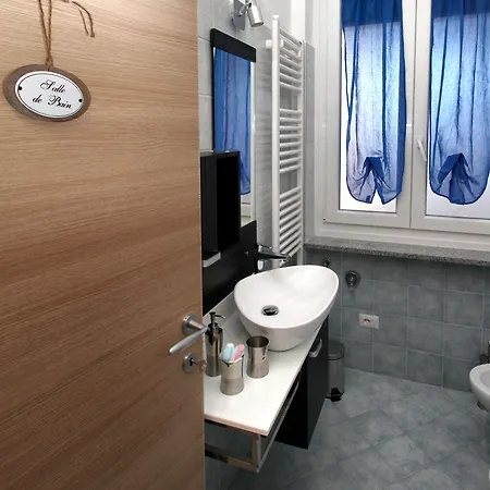 Il Rosso E Il Blu Cuneo